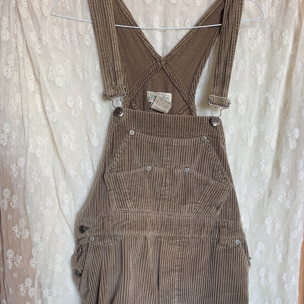 Corduroy overall shorts